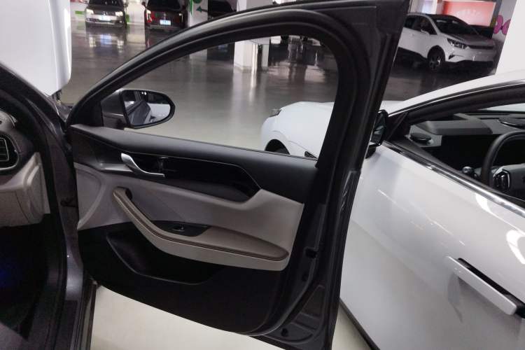 Used BYD Qin PLUS 2023 Champion Edition EV 510KM Excellence Model
