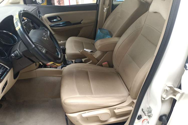 Used Wuling Hongguang 2016 1.5L S1 Deluxe Model China V-standard
