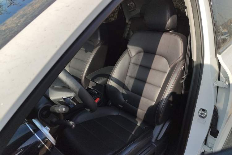 Used MG HS 2020 20T Automatic Two-Wheel Drive Ultra-Luxury Version China VI Standard
