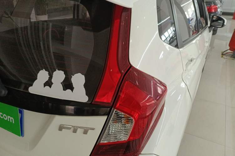 Used Honda Fit 2016 1.5L LX CVT Comfort Model
