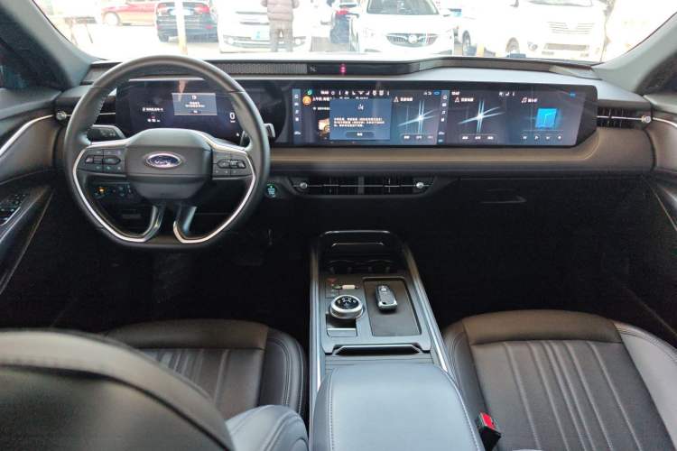 Used Ford Mondeo 2023 EcoBoost 245 Ultimate Model
