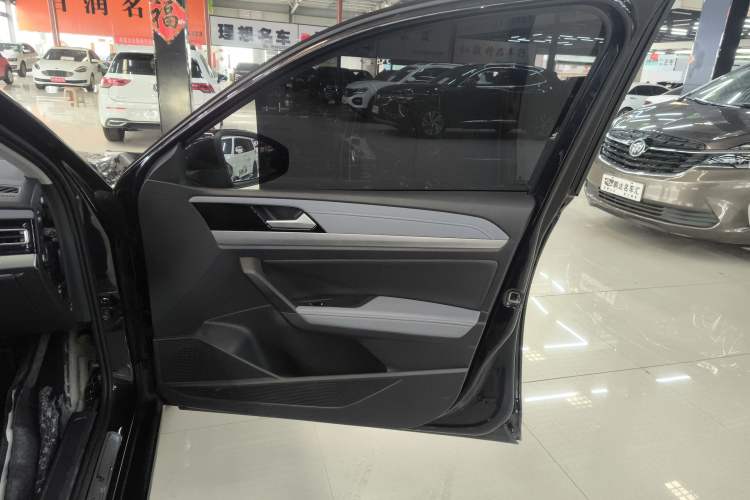 Used Volkswagen Lavida 2024 300TSI DSG Full-Comfort Edition
