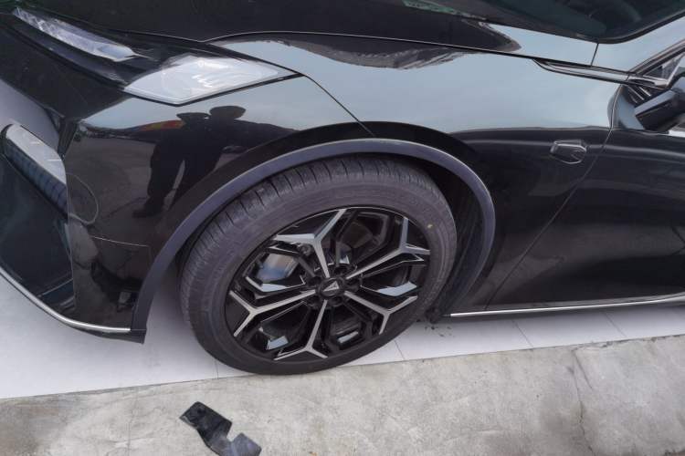 Used  SL03 2023 135Plus Range-Extended Version
