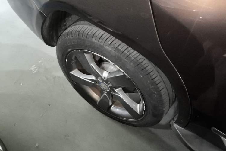 Used Mercedes-Benz GLK-Class 2013 GLK 300 4MATIC Dynamic Sunroof Model