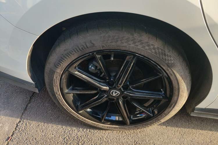 Used Changan UNI-V 2023 1.5T Prestige Model
