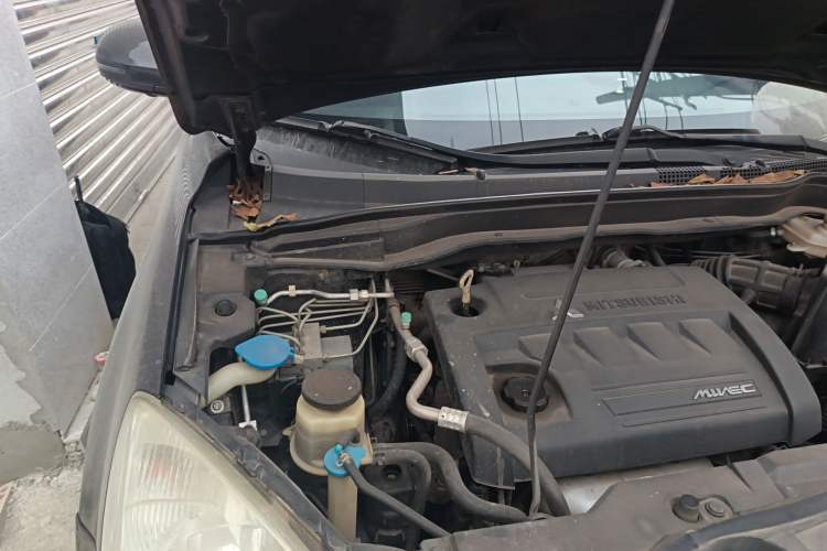 Used Haval H6 2013 Upgraded Model 2.4L Automatic Two-Wheel Drive Elite Version
