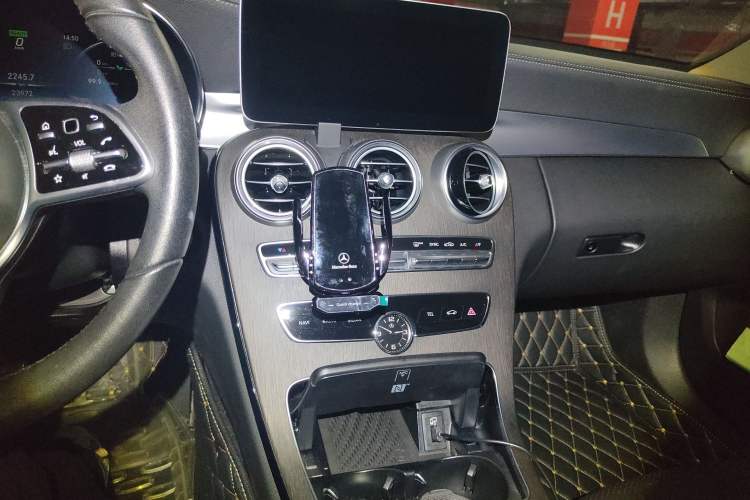 Used Mercedes-Benz C-Class 2019 Updated C 260 L
