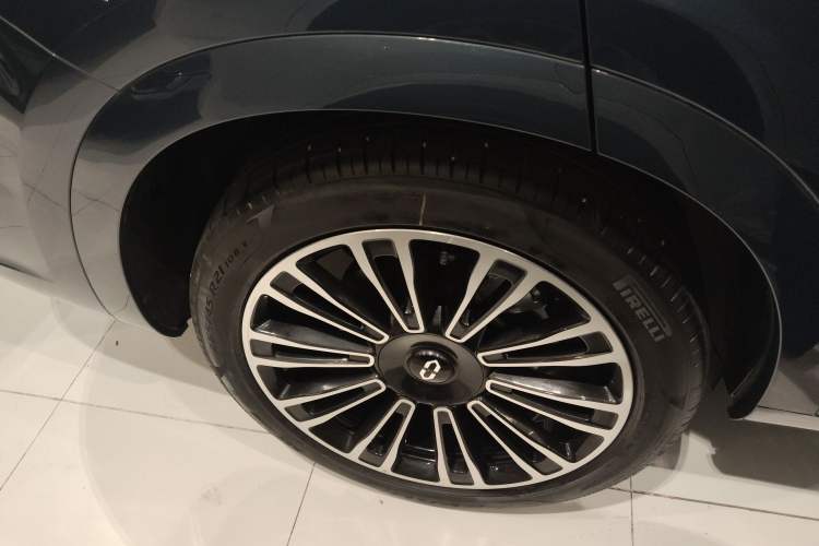 Used Hima AITO M7 2024 1.5T Intelligent Drive 4WD Ultra Version 5 Seats
