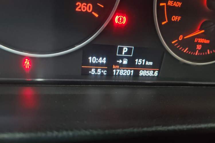 Used BMW 3 Series 2016 320i Fashion Model
