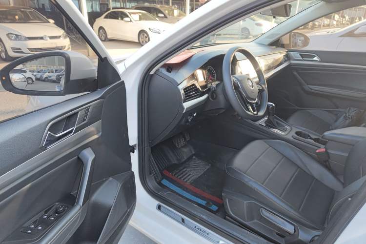 Used Volkswagen Lavida 2018 1.5L Automatic Comfort Edition China V Standard