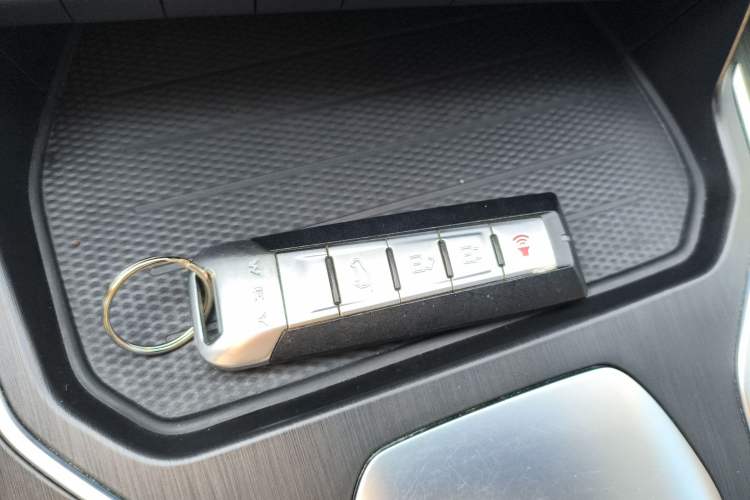 Used Wey VV5 2021 1.5T Two-Wheel Drive Color Pioneer