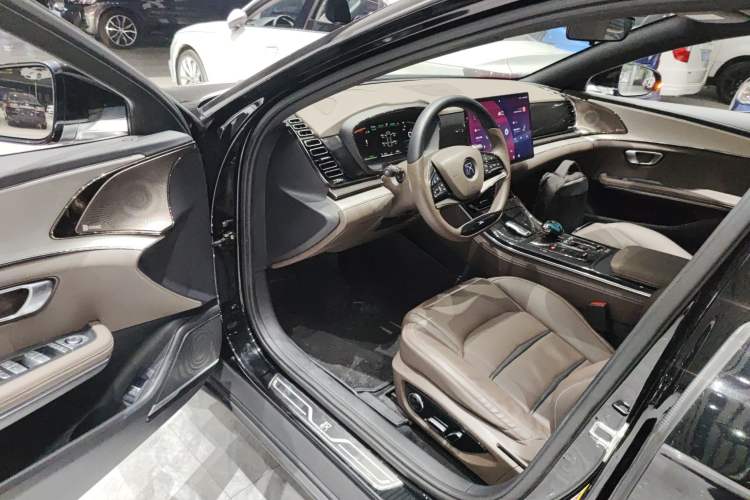 Used BYD Han 2020 EV Long-Range Luxury Model
