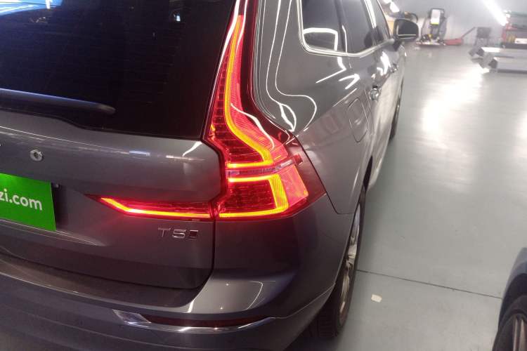 Used Volvo XC60 2021 T5 4x4 Smart Luxury Edition