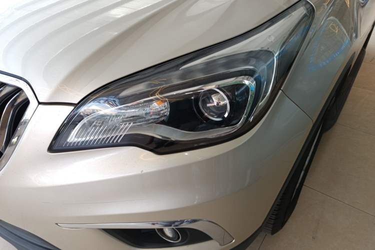 Used Buick Envision 2015 20T Two-Wheel-Drive Elite Model
