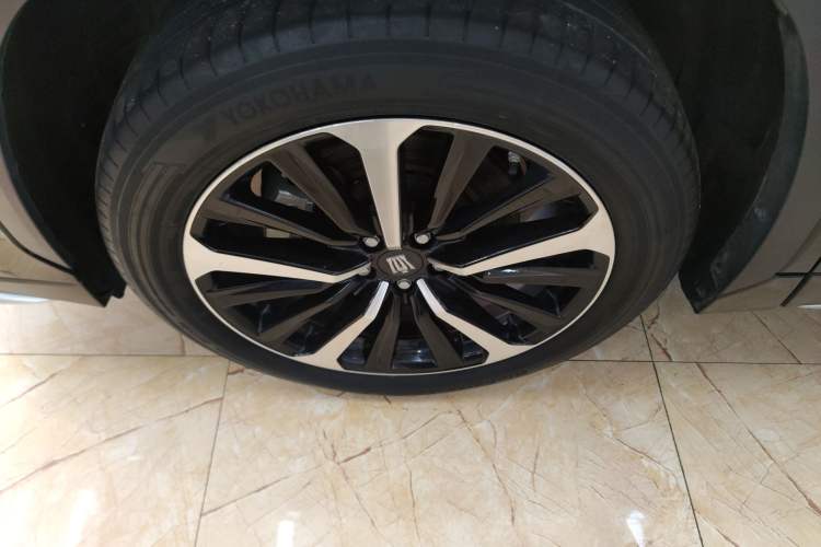 Used Toyota Crown Land Cruiser 2022 2.0T Four-Wheel Drive Enjoyment Edition
