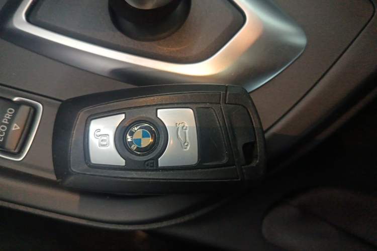 Used BMW 3 Series 2018 320Li Fashion Model
