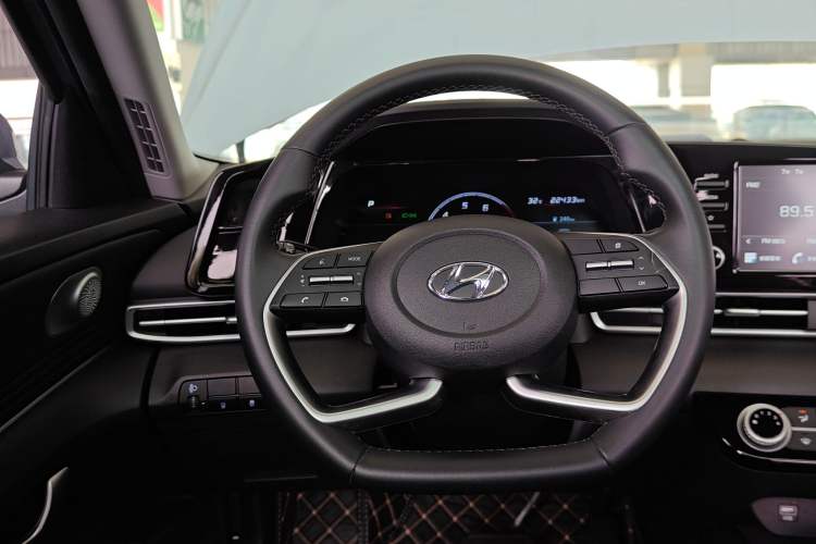 Used Hyundai Elantra 2022 1.5L CVT GLX Elite Edition
