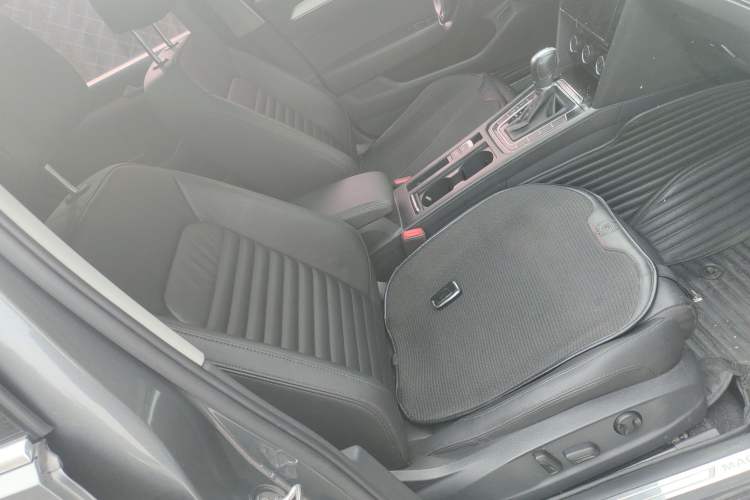 Used Volkswagen Magotan 2017 330TSI DSG Leading Model
