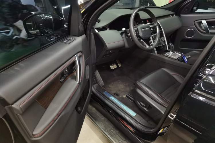 Used Land Rover Discovery Sport 2021 249 PS R-Dynamic S Performance Edition
