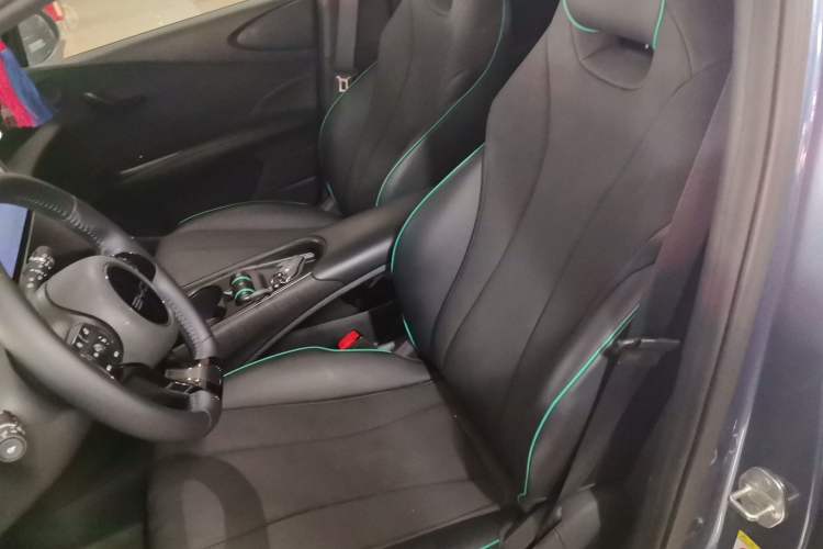 Used BYD Dolphin 2024 Honor Edition 420km Fashion Version
