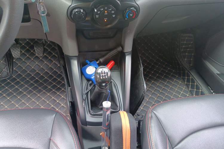 Used Ford EcoSport 2013 1.5L Manual Comfort Model
