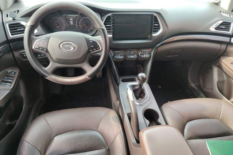 Used GAC Trumpchi GS4 2015 200T Manual Luxury Edition