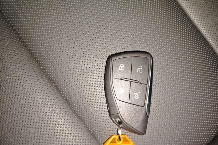 Used Buick Envision 2025 Encore Plus 28T Two-Wheel-Drive Platinum Edition