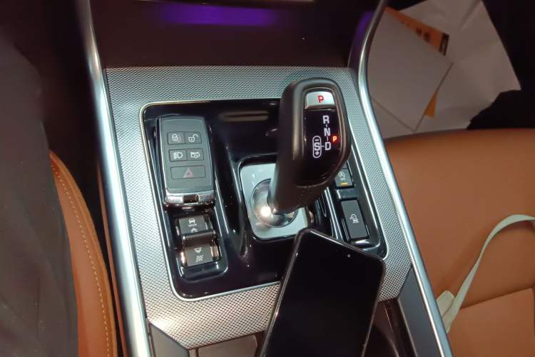 Used Jaguar XEL 2024 2.0T 250 PS R-DYNAMIC S Advanced Sport Edition
