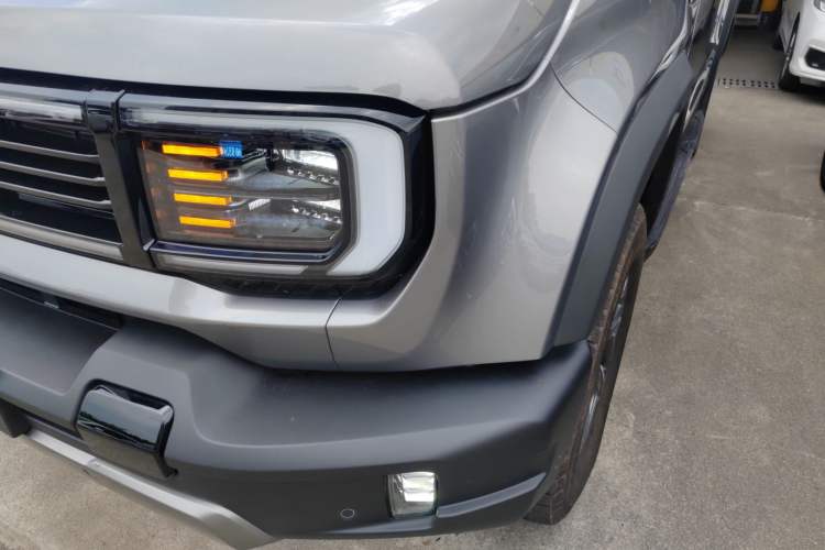 Used Beijing Auto BJ40 2024 2.0D All-New Blade Hero Crosser
