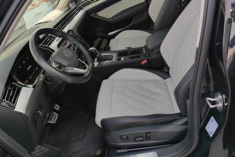 Used Volkswagen Magotan 2023 2 Million Units Commemorative Edition 330TSI DSG Luxury Version
