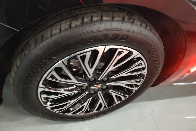 Used Hongqi H5 2024 2.0T Automatic Smart Connect Flagship Edition
