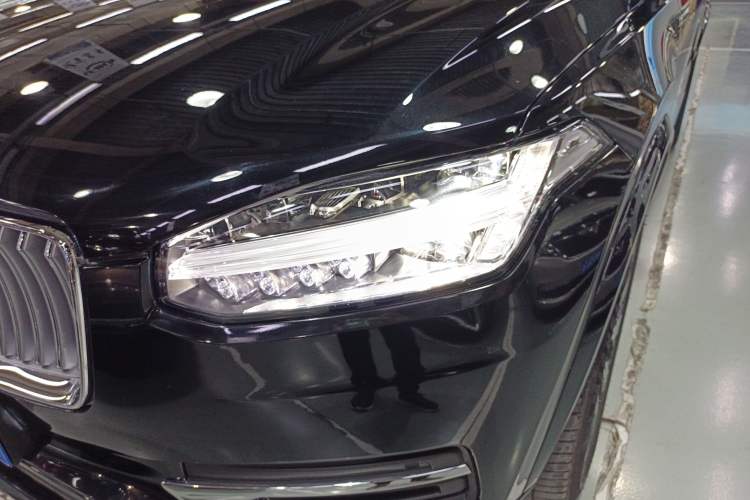 Used Volvo XC90 2024 B5 SmartDrive Luxury Edition 5 Seats
