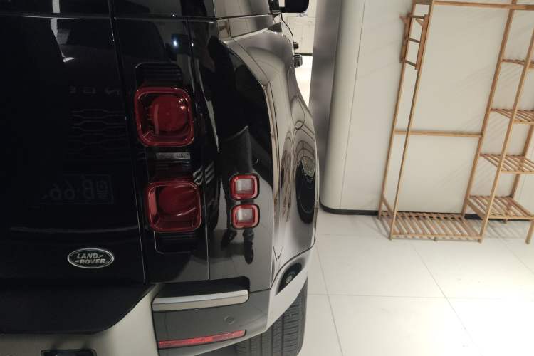 Used Land Rover Defender 2024 110 3.0T P400 X-DYNAMIC HSE