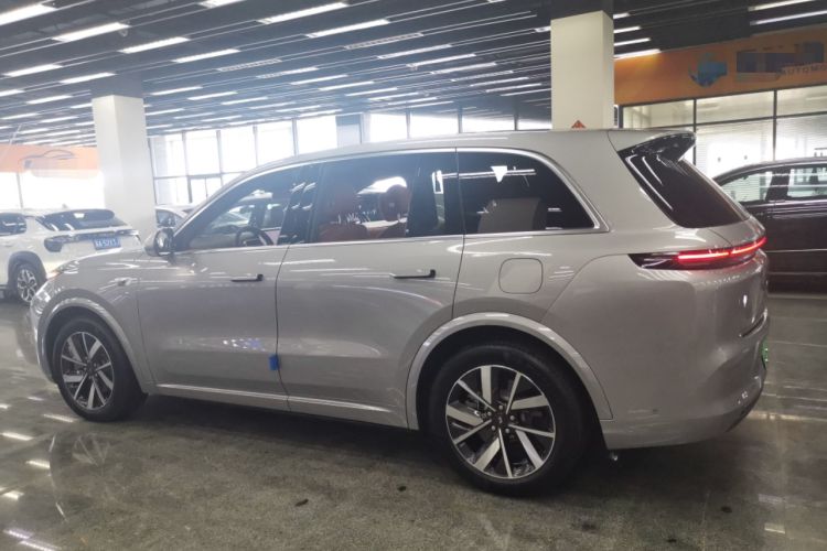 Used Li Auto L8 2023 Pro Model
