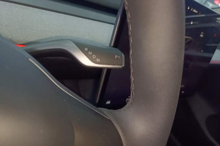 Used Tesla Model Y 2024 Long-Range All-Wheel-Drive Version