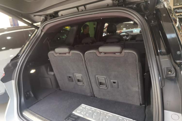 Used Nio ES8 2020 580 km Range 7-Seater Version