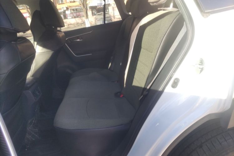 Used Toyota RAV4 2022 2.0L CVT 4x4 Style Plus Edition