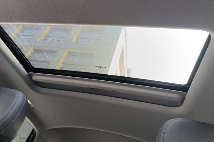 Used  L6 2025 EM-i 140km Starship Edition