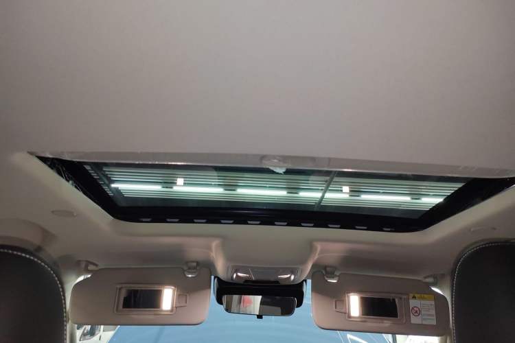 Used Tank 300 New Energy 2024 Hi4-T
