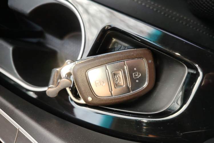 Used Hyundai Tucson 2020 280TGDi Two-Wheel-Drive GLS Fashion Edition China VI Standard
