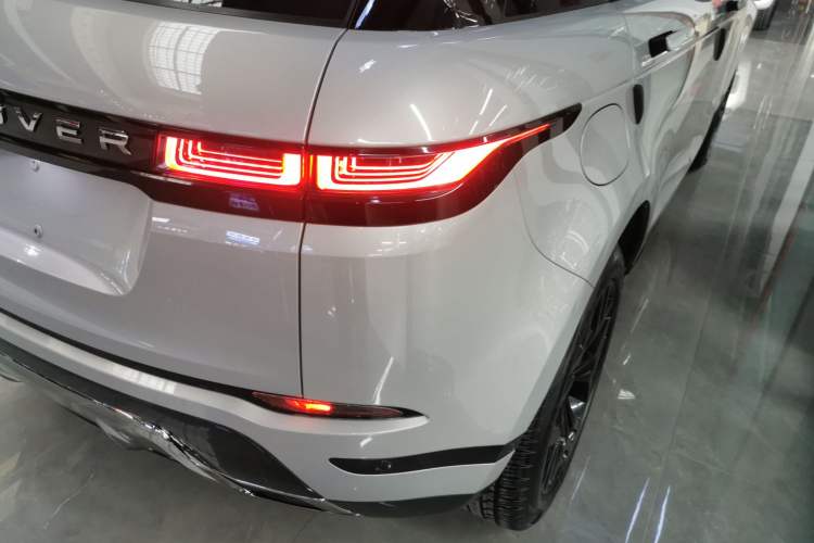 Used Land Rover Range Rover Evoque 2021 Range Rover Velar L 249PS R-Dynamic First Edition
