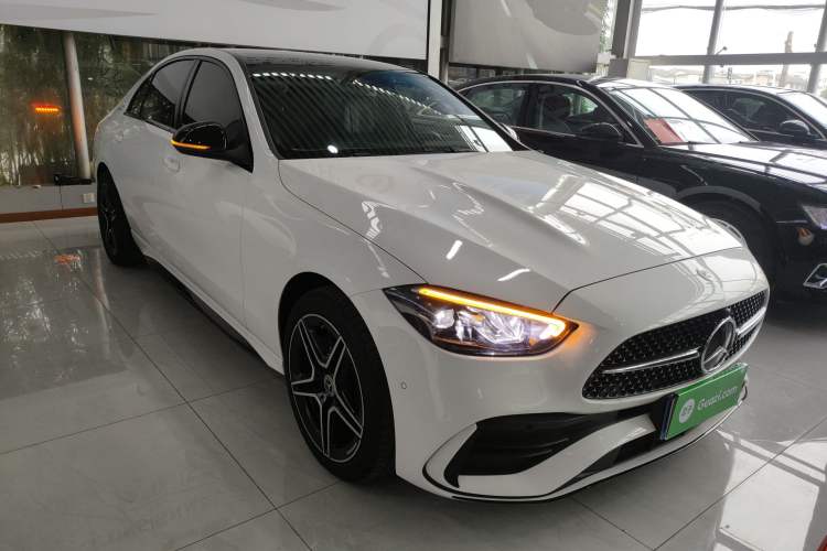 Used Mercedes-Benz C-Class 2024 Facelift C 260 L Night Edition Sport Version
