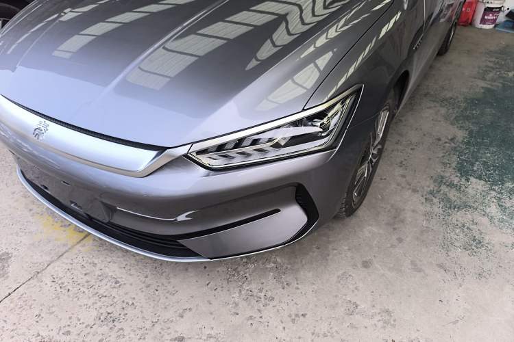 Used BYD Qin PLUS 2024 Honor Edition EV 420KM Leading Model
