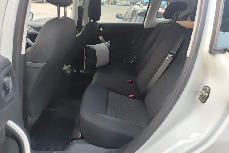 Used Peugeot 2008 2014 1.6L Automatic Fashion Edition
