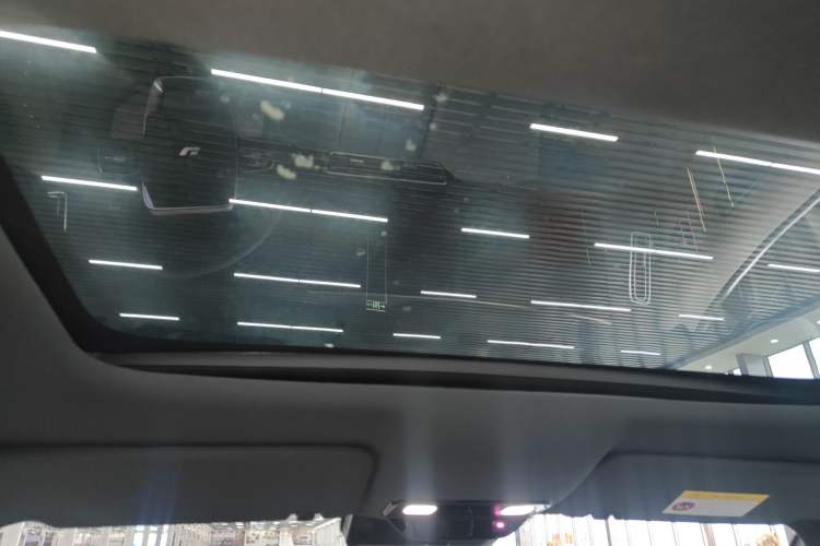 Used Li Auto L8 2024 Pro Model
