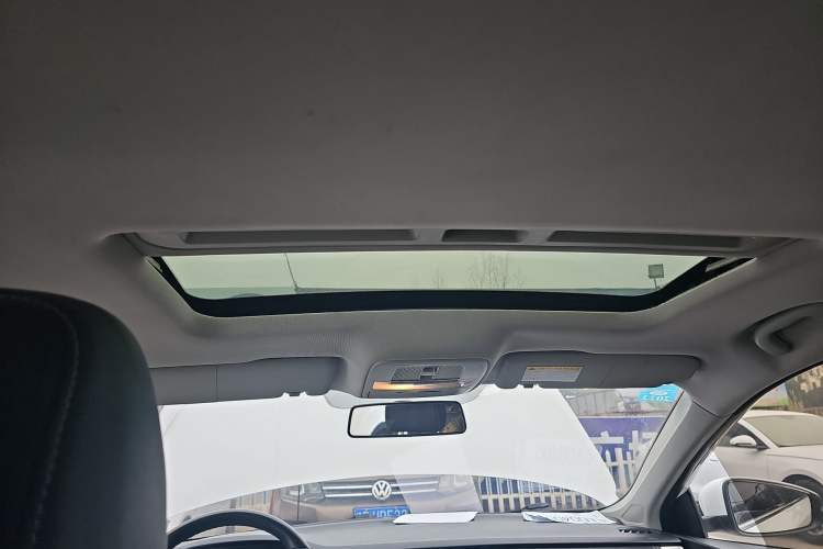 Used Roewe i6 2018 20T Automatic Flagship Edition
