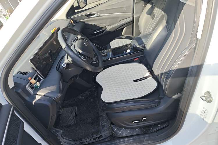 Used NETA U 2022 Zhi 400 Lithium Iron Phosphate
