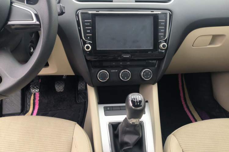 Used Skoda Octavia 2016 1.6L Manual Trend Edition