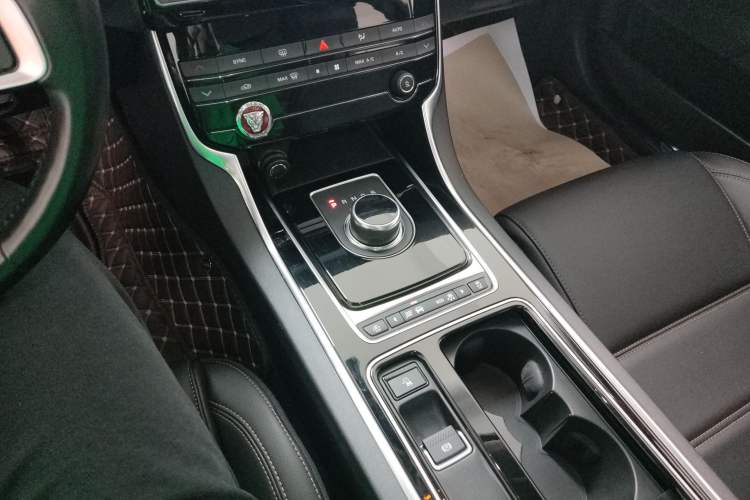 Used Jaguar XEL 2019 2.0T 200 PS Luxury Edition
