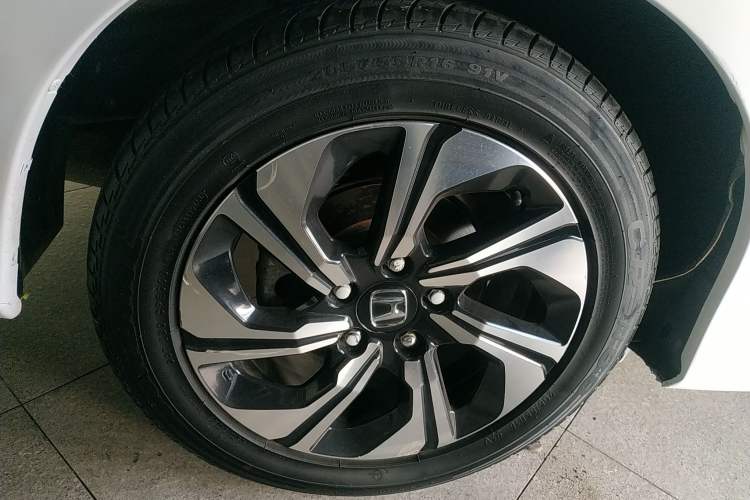 Used Honda Crider 2016 1.8L CVT Luxury Edition